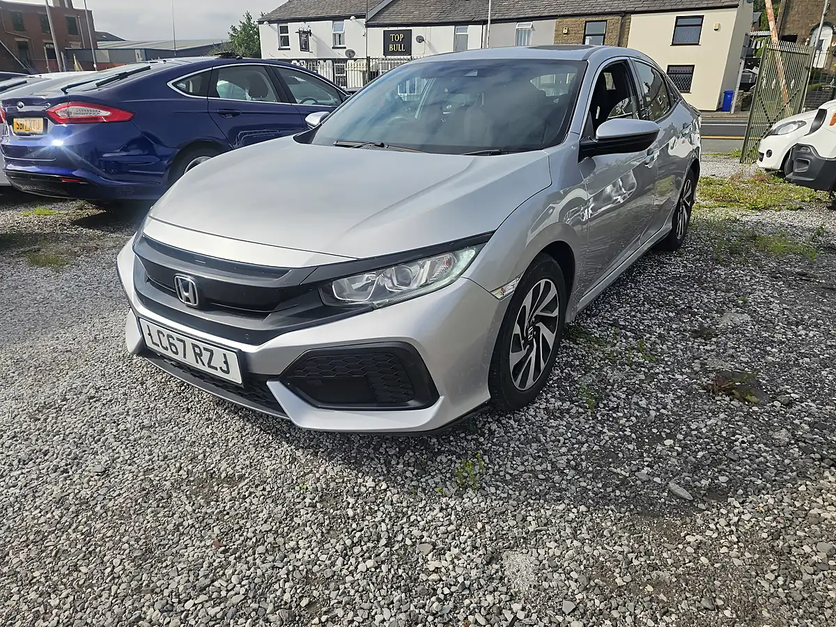 Used 2017 Honda Civic Se Silver - Interior and Exterior details 2