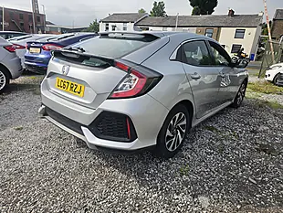 Used 2017 Honda Civic Se Silver - Interior and Exterior details 7