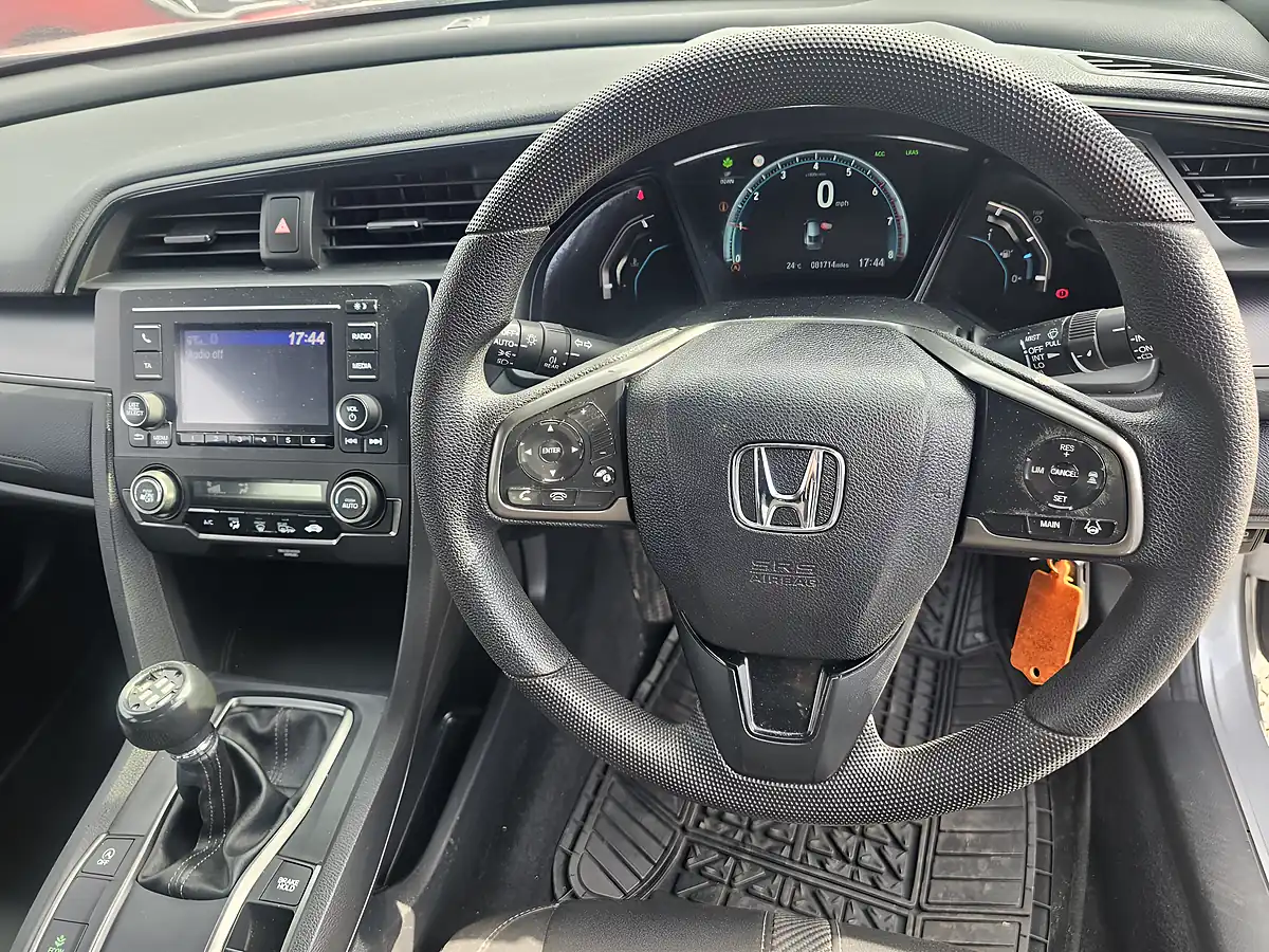Used 2017 Honda Civic Se Silver - Interior and Exterior details 8