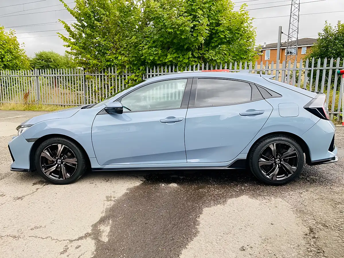 Used 2017 Honda Civic Sport Grey - Interior and Exterior details 10