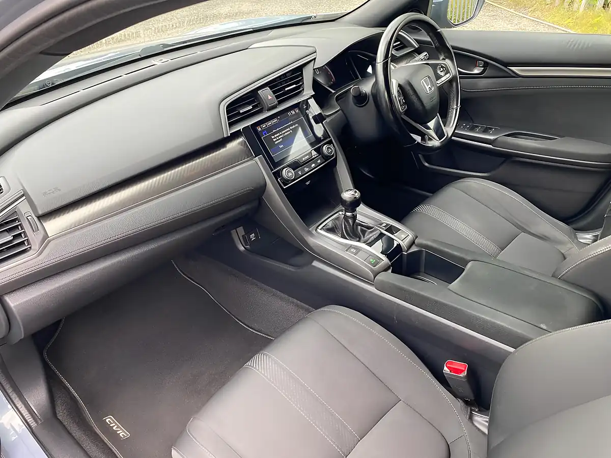 Used 2017 Honda Civic Sport Grey - Interior and Exterior details 5