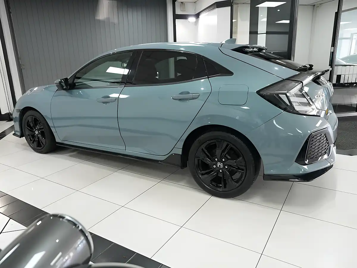 Used 2017 Honda Civic Sport Sonic Grey - Interior and Exterior details 4