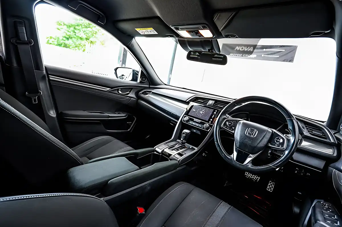 Used 2017 Honda Civic Sr Black - Interior and Exterior details 14