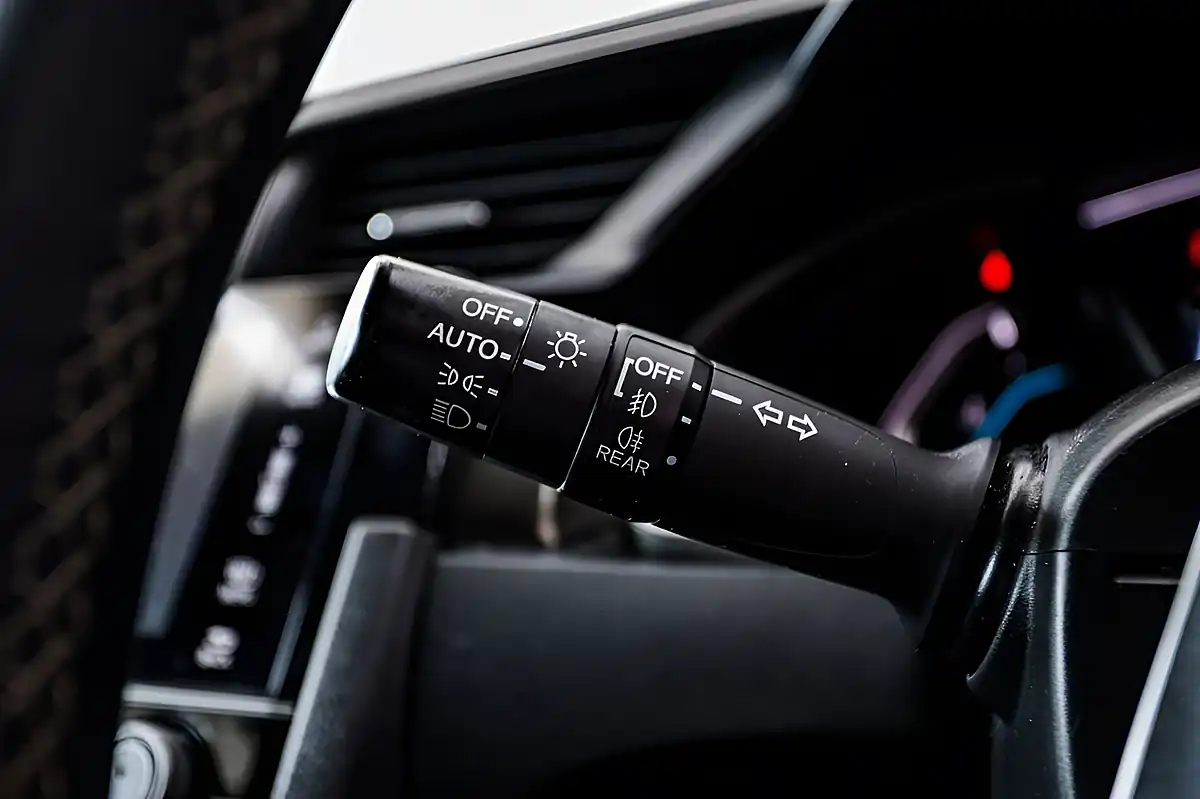 Used 2017 Honda Civic Sr Black - Interior and Exterior details 17