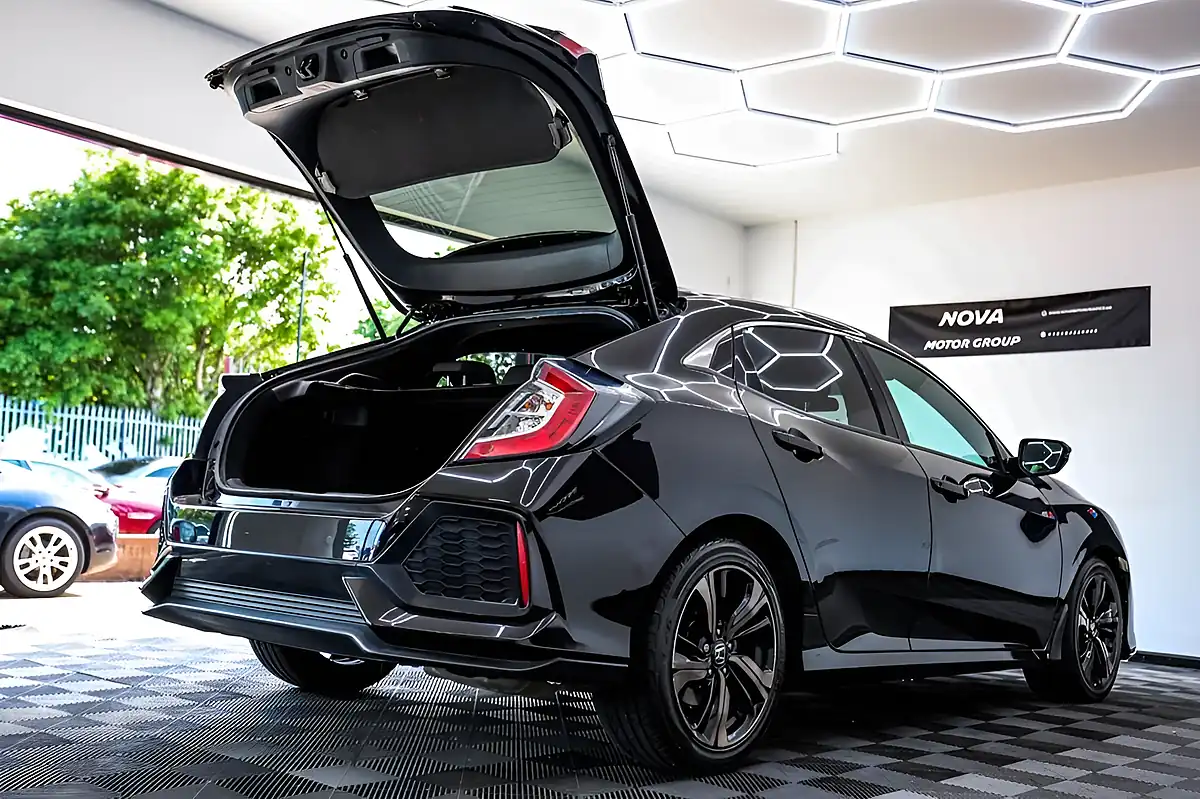 Used 2017 Honda Civic Sr Black - Interior and Exterior details 20