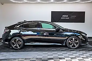 Used 2017 Honda Civic Sr Black - Interior and Exterior details 4
