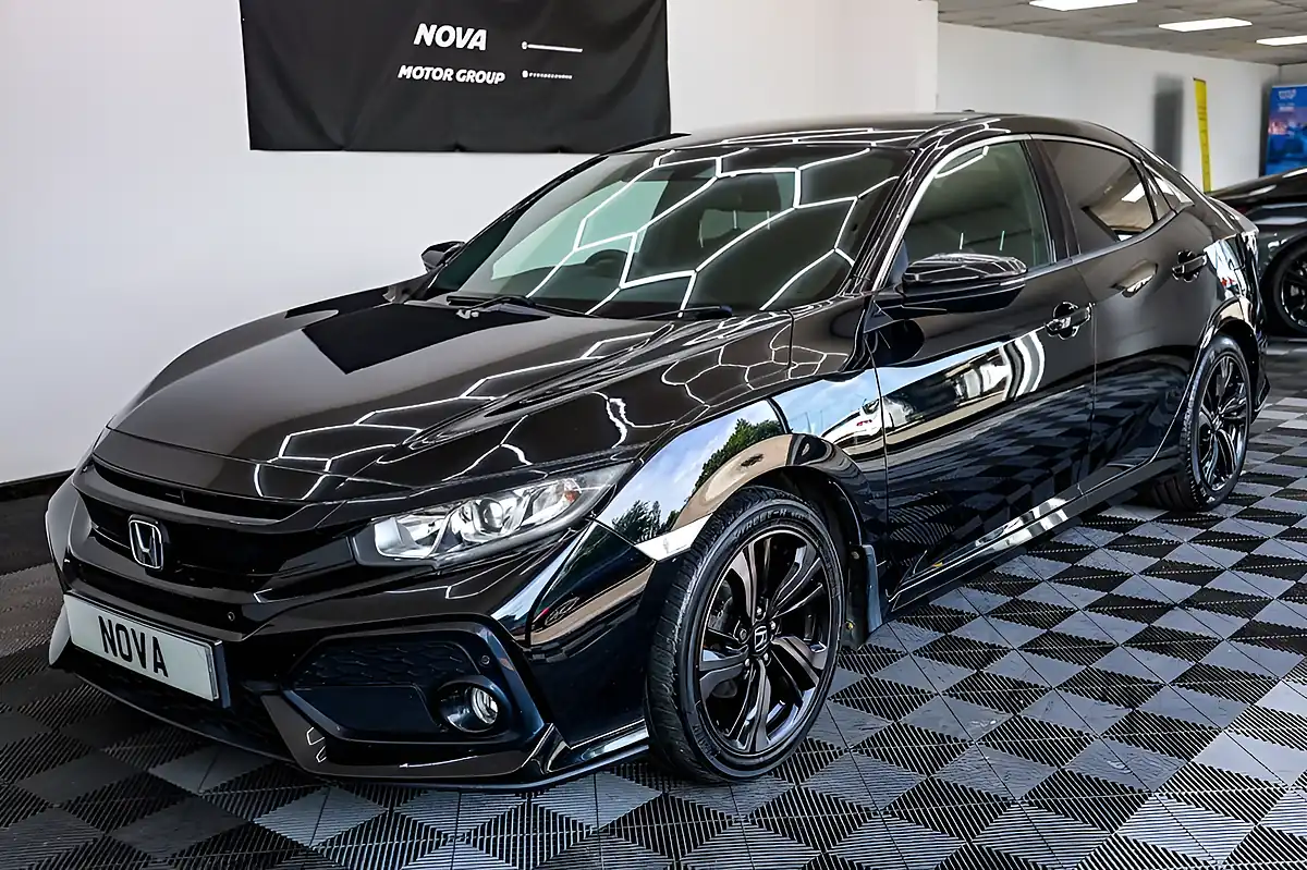 Used 2017 Honda Civic Sr Black - Interior and Exterior details 6