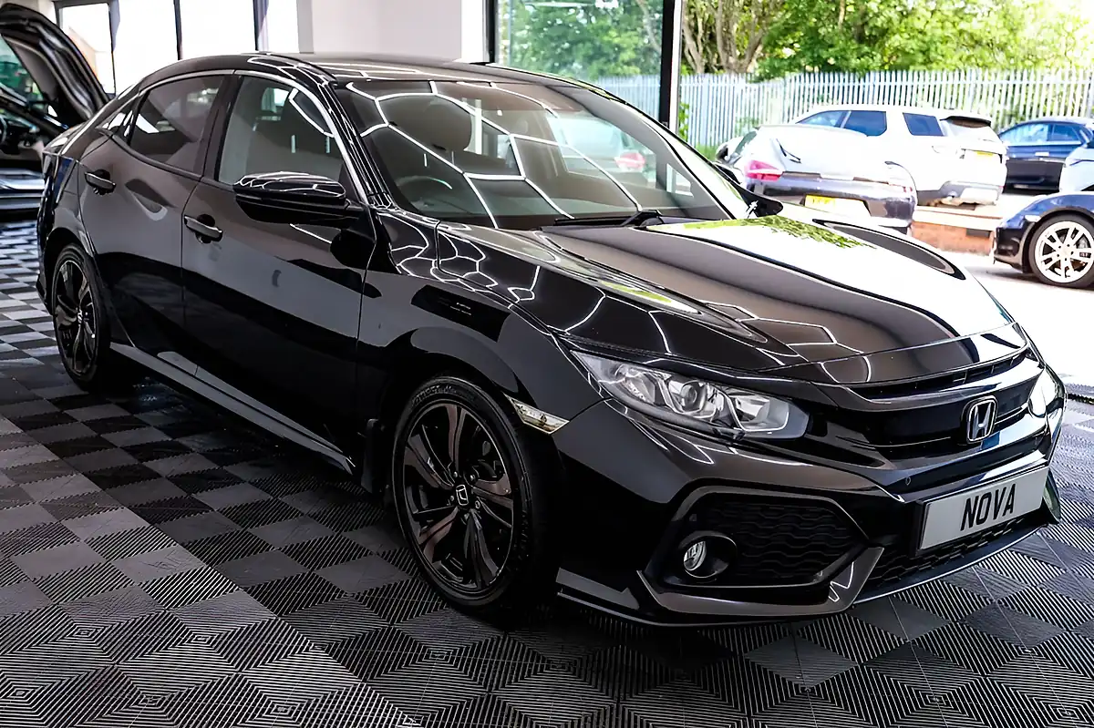 Used 2017 Honda Civic Sr Black - Interior and Exterior details 8