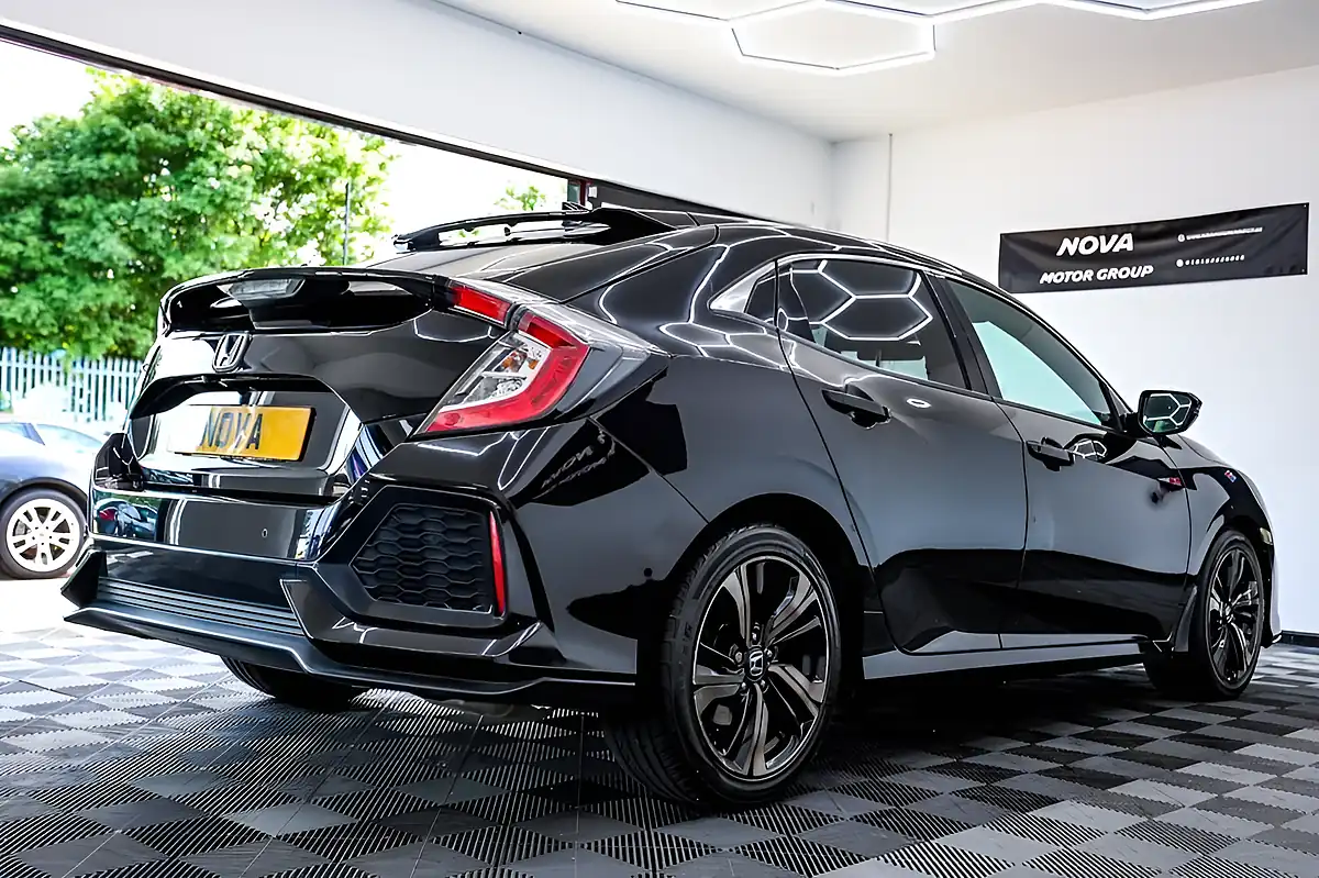 Used 2017 Honda Civic Sr Black - Interior and Exterior details 9