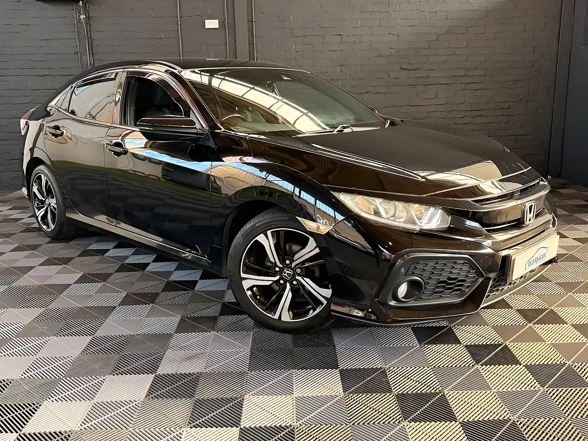 Used 2017 Honda Civic Sr Metallic Black - Interior and Exterior details 13