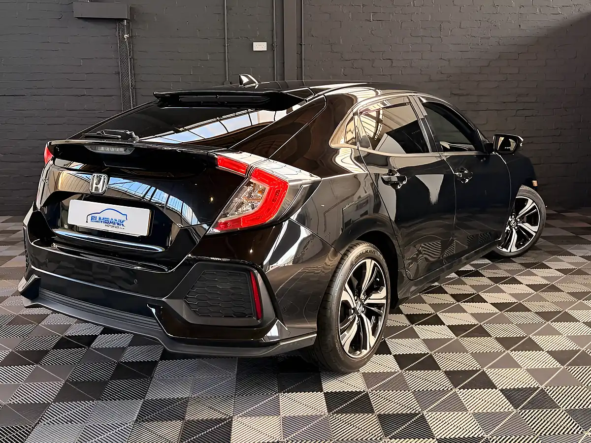 Used 2017 Honda Civic Sr Metallic Black - Interior and Exterior details 15