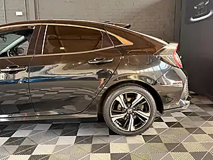 Used 2017 Honda Civic Sr Metallic Black - Interior and Exterior details 6