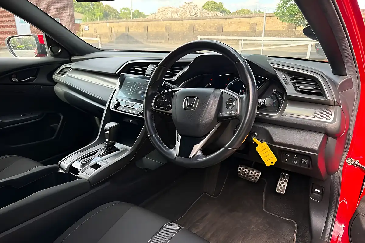 Used 2017 Honda Civic Sr Red - Interior and Exterior details 10
