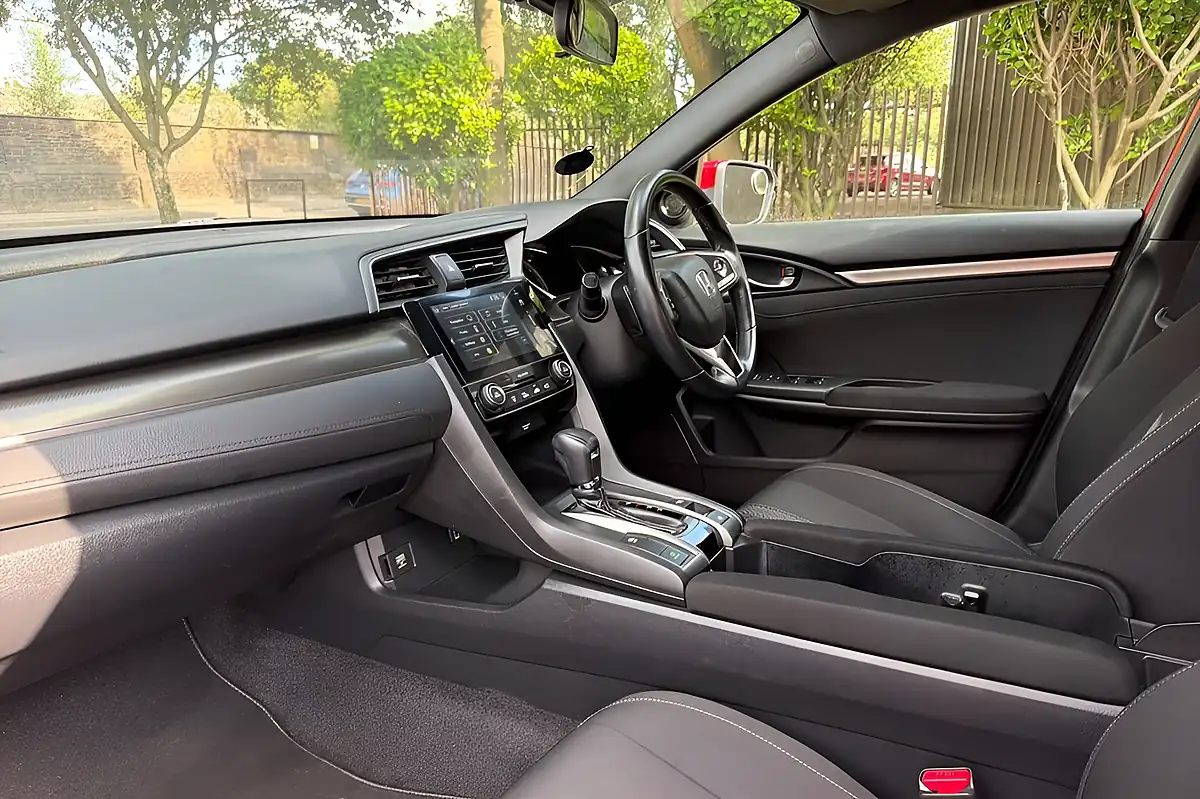 Used 2017 Honda Civic Sr Red - Interior and Exterior details 9