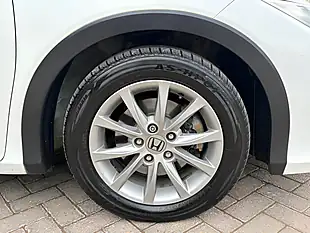 Used 2017 Honda Civic Tourer White - Interior and Exterior details 11