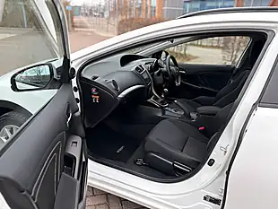 Used 2017 Honda Civic Tourer White - Interior and Exterior details 20