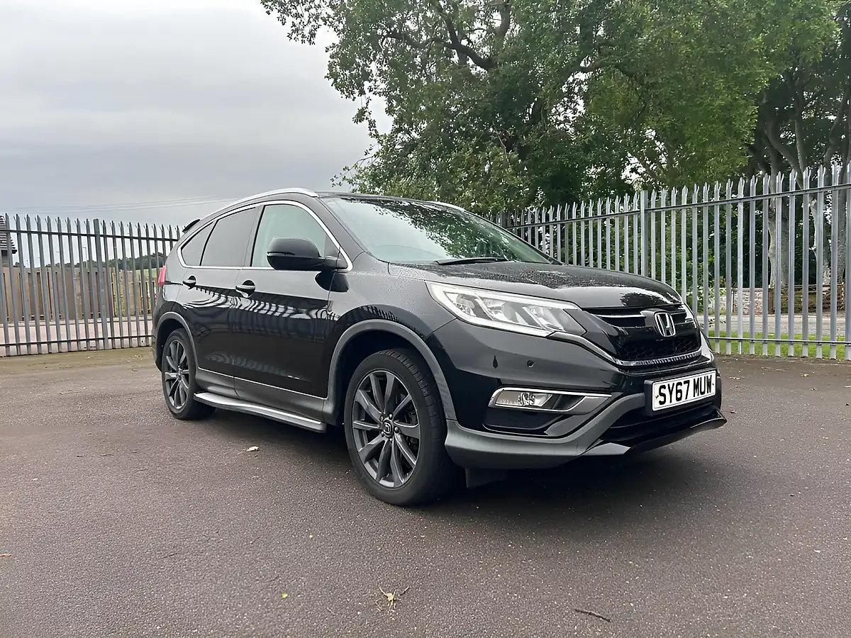Used 2017 Honda Cr-V Black Edition Black - Front View