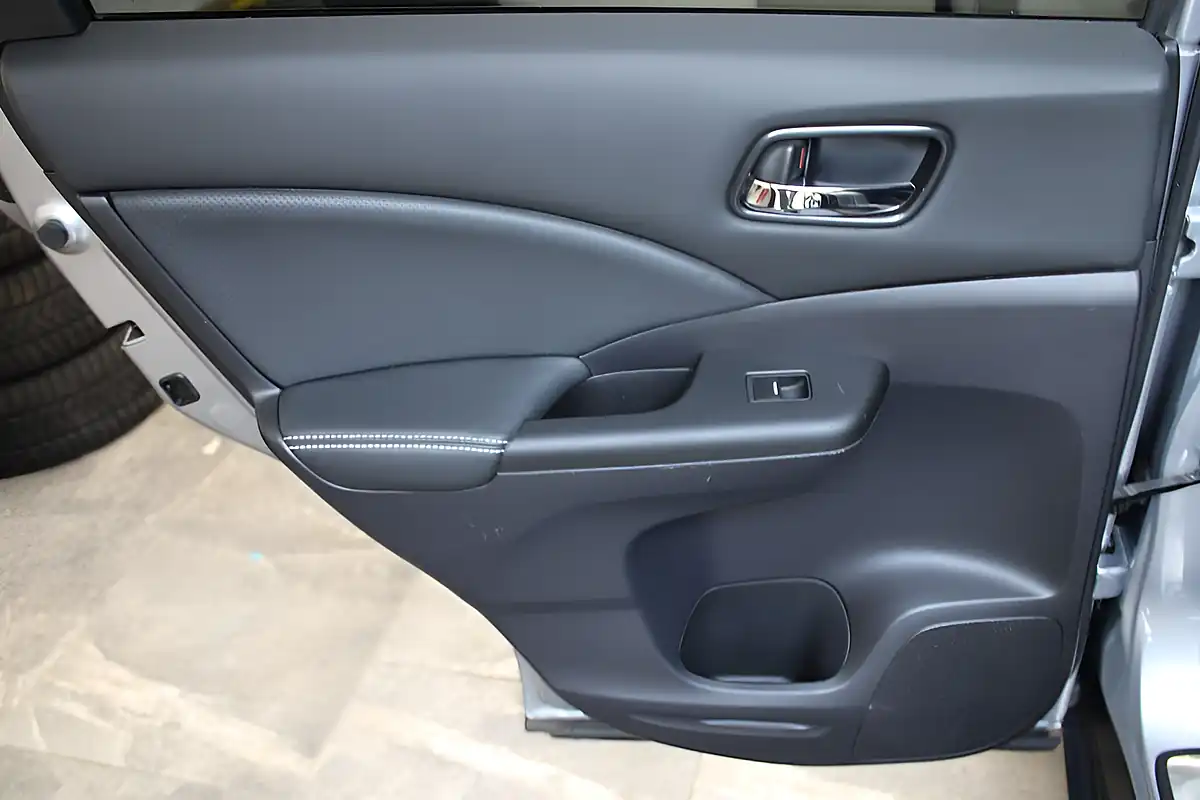 Used 2017 Honda Cr-V Ex Silver - Interior and Exterior details 16