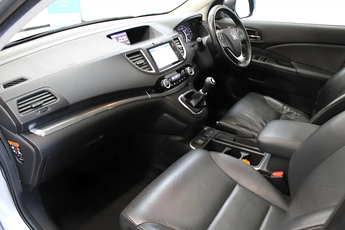 Used 2017 Honda Cr-V Ex Silver - Interior and Exterior details 2