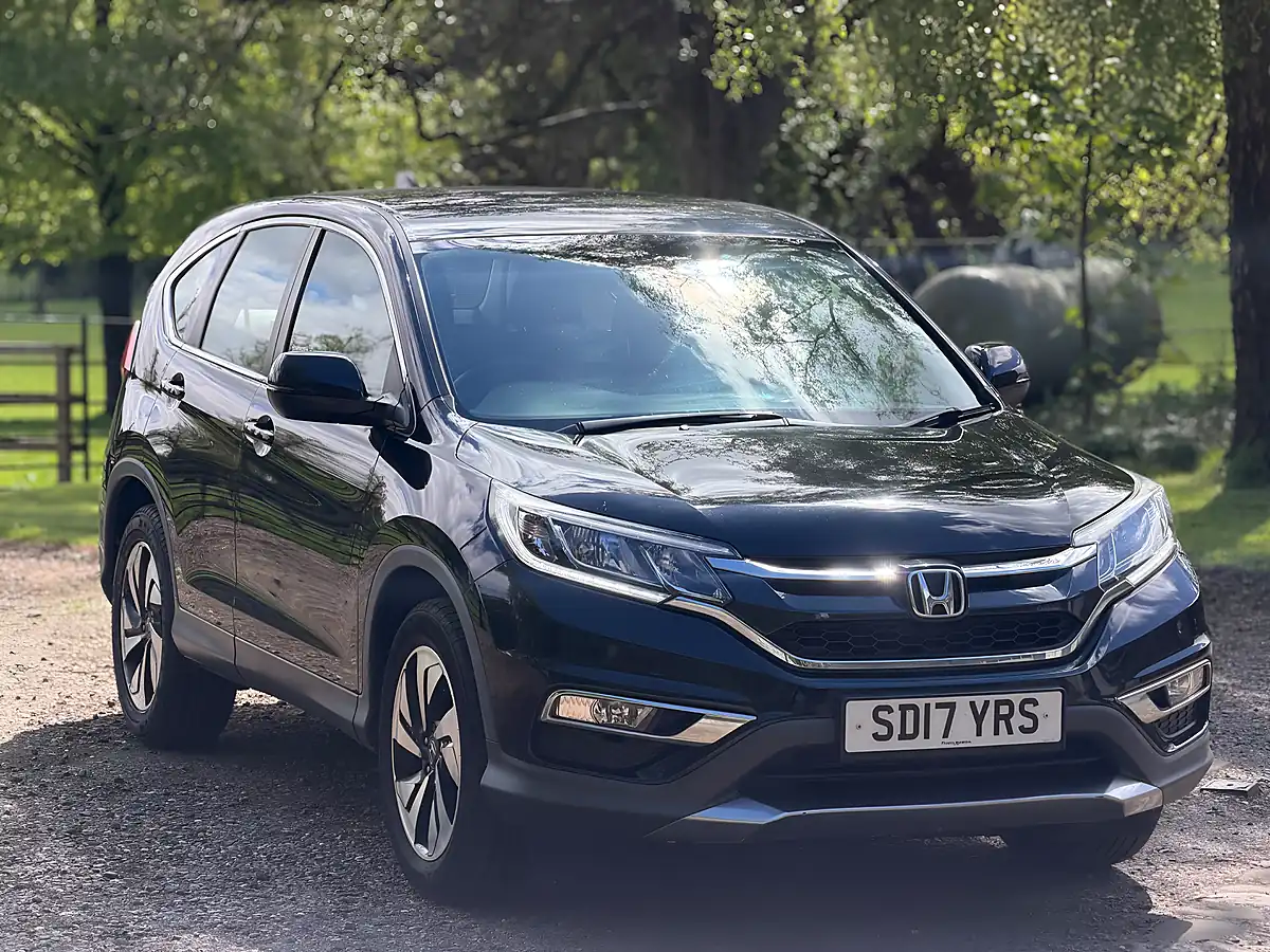 Used 2017 Honda Cr-V Se Black - Interior and Exterior details 2