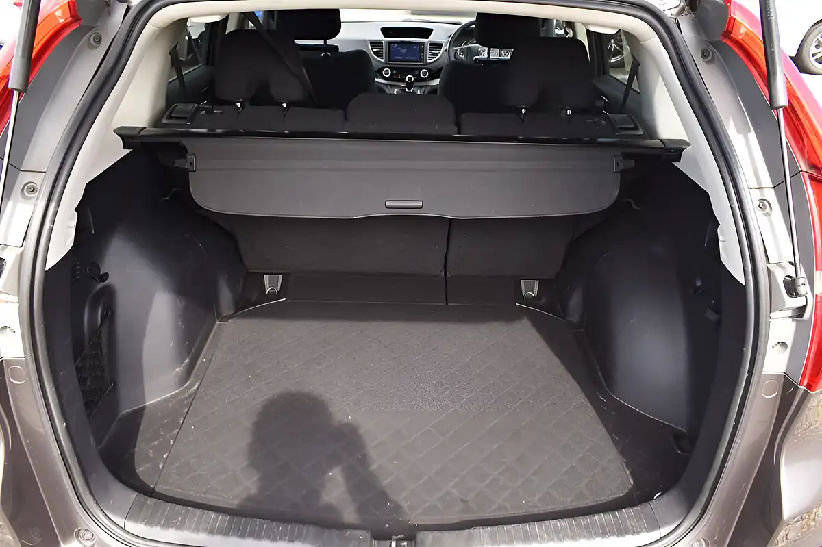 Used 2017 Honda Cr-V Se Plus Brown - Interior and Exterior details 14