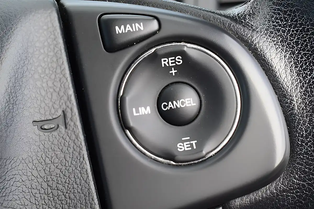 Used 2017 Honda Cr-V Se Plus Brown - Interior and Exterior details 16