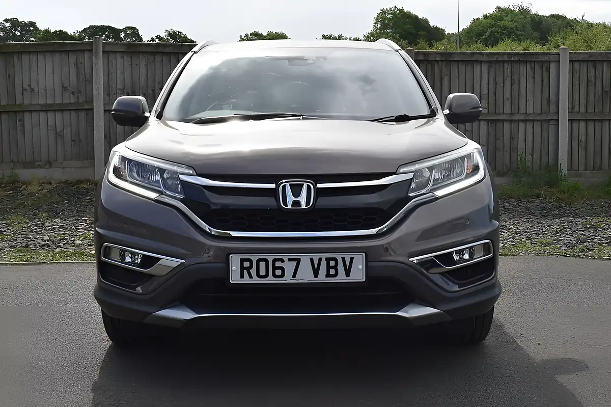 Used 2017 Honda Cr-V Se Plus Brown - Interior and Exterior details 2