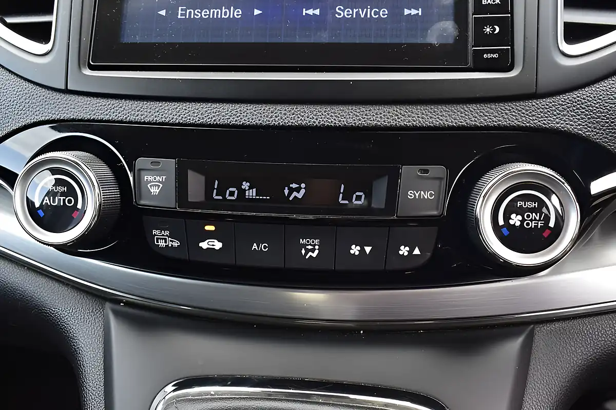 Used 2017 Honda Cr-V Se Plus Brown - Interior and Exterior details 20