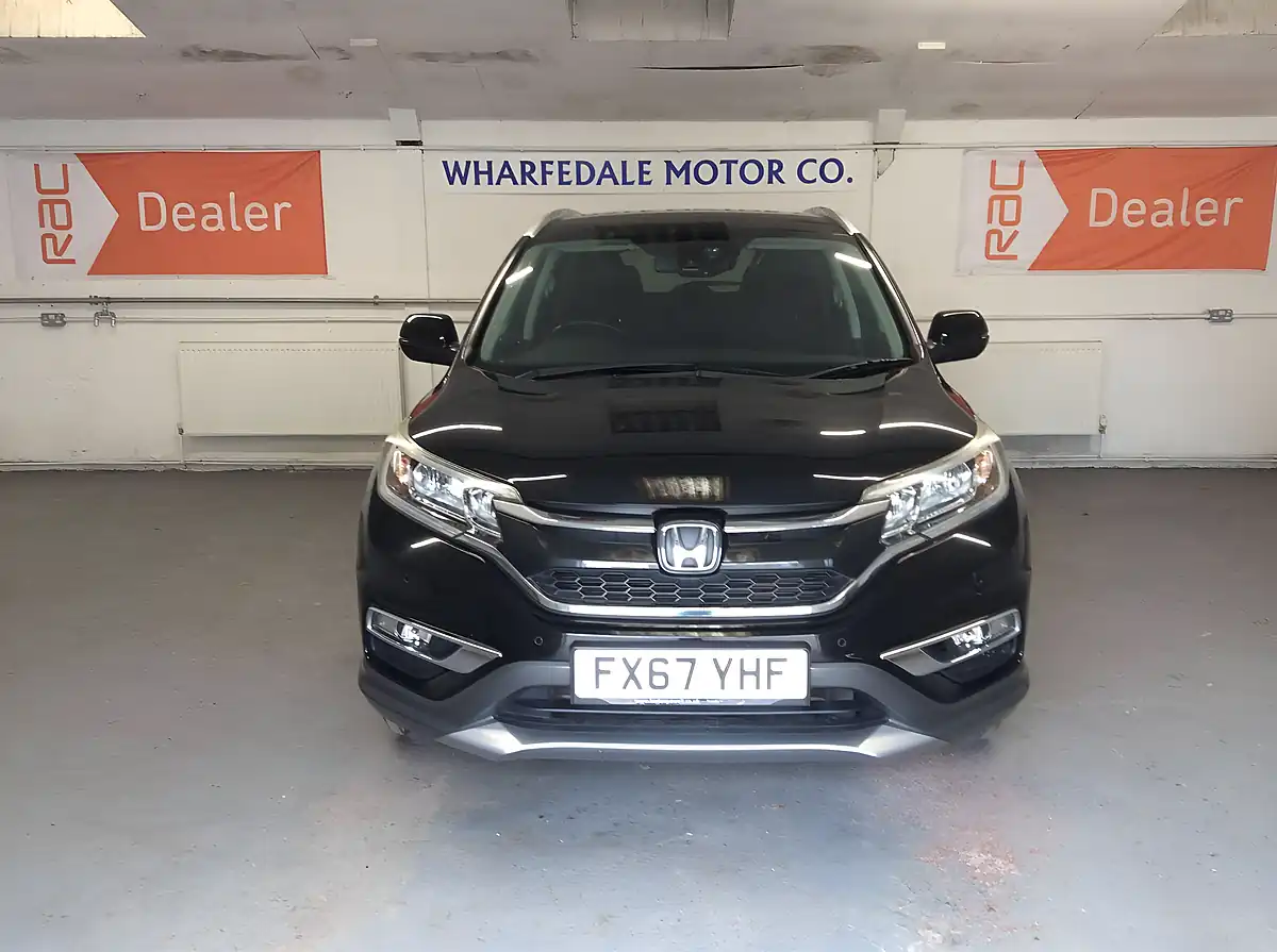 Used 2017 Honda Cr-V Se Plus Navi Black - Interior and Exterior details 3