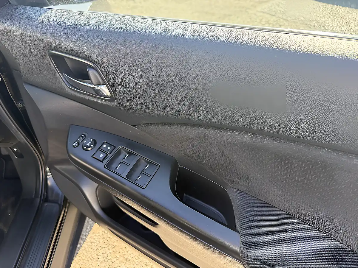 Used 2017 Honda Cr-V Se Plus Navi Black - Interior and Exterior details 18