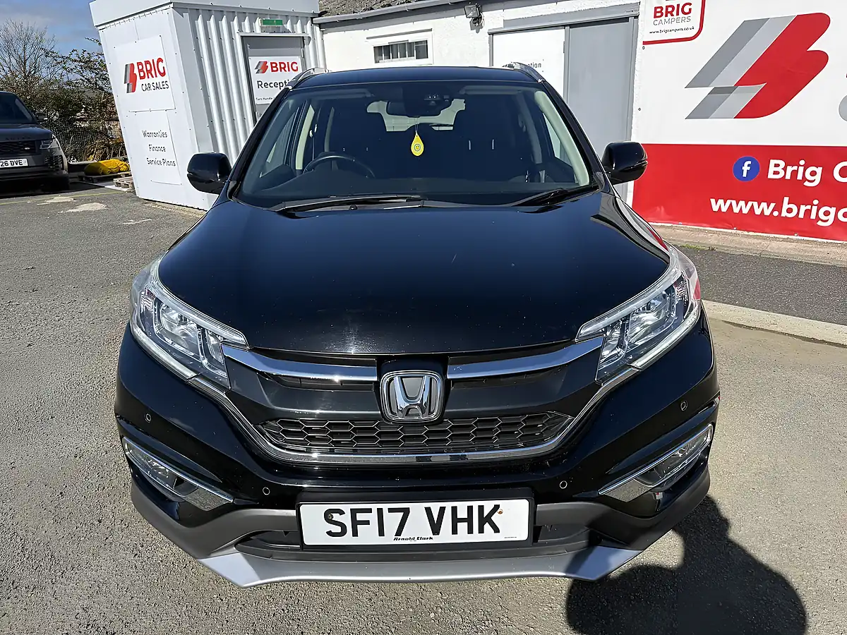 Used 2017 Honda Cr-V Se Plus Navi Black - Interior and Exterior details 4