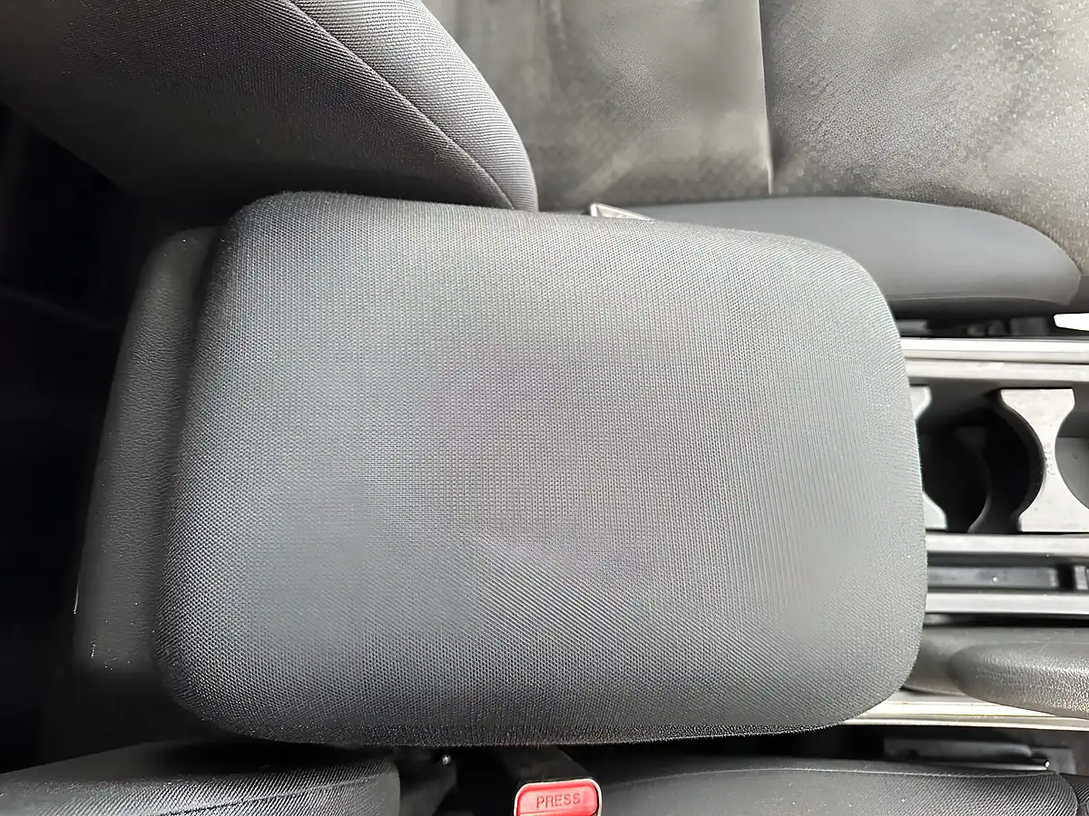 Used 2017 Honda Cr-V Se Plus Navi Silver - Interior and Exterior details 15