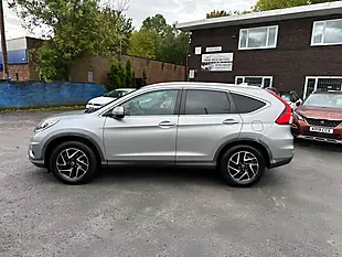 Used 2017 Honda Cr-V Se Plus Navi Silver - Interior and Exterior details 4