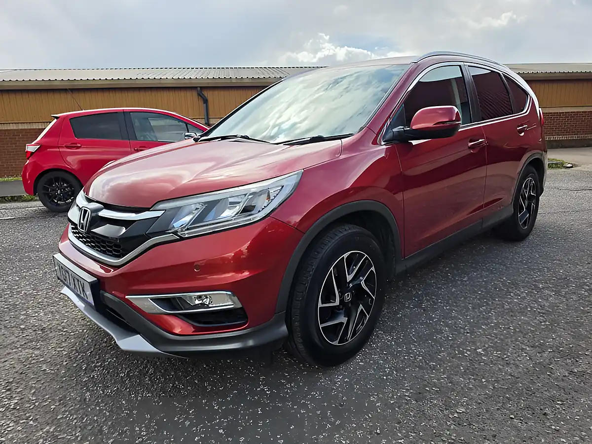 Used 2017 Honda Cr-V Se+ Red - Interior and Exterior details 3
