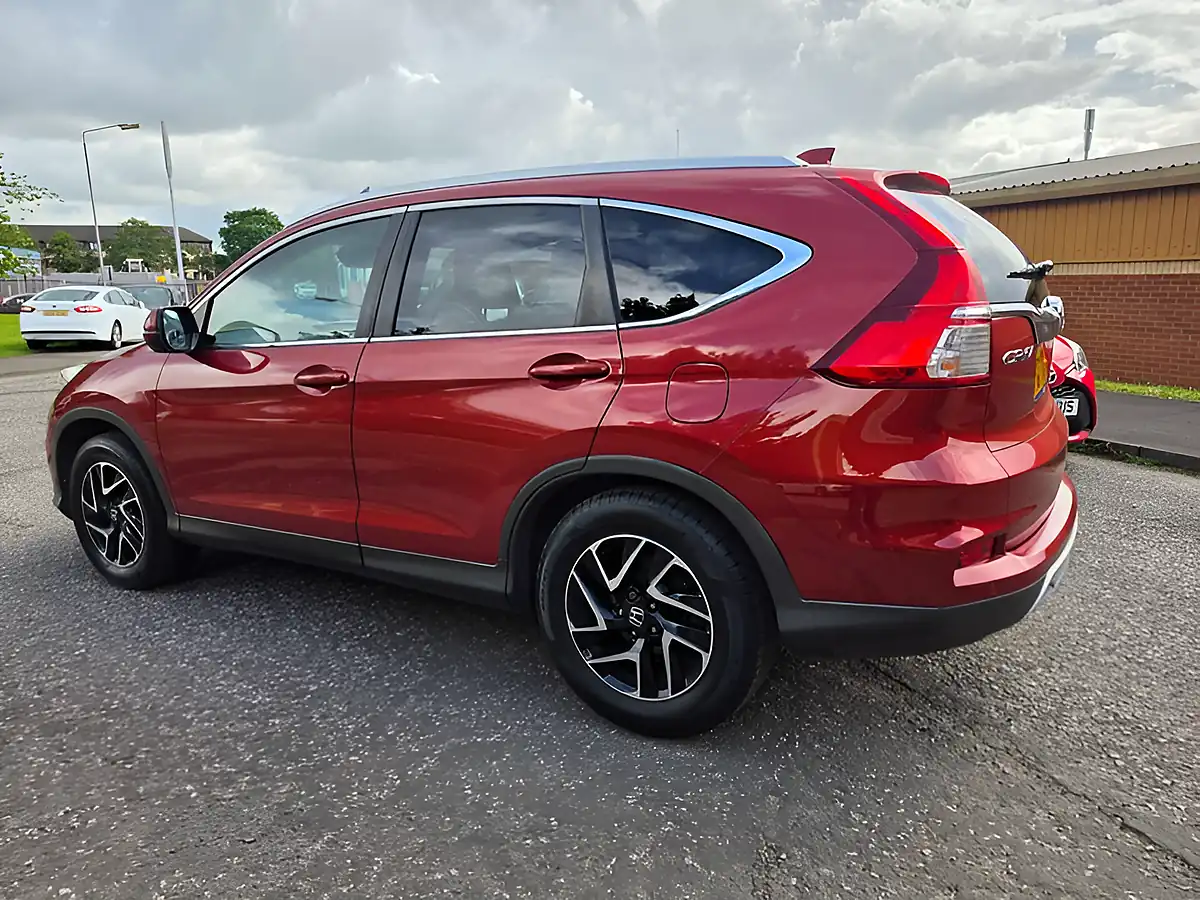 Used 2017 Honda Cr-V Se+ Red - Interior and Exterior details 7