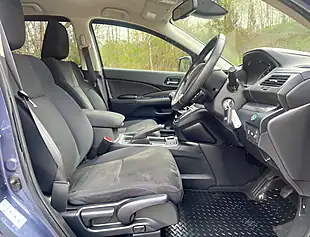 Used 2017 Honda Cr-V Se+ Twilight Blue - Interior and Exterior details 13