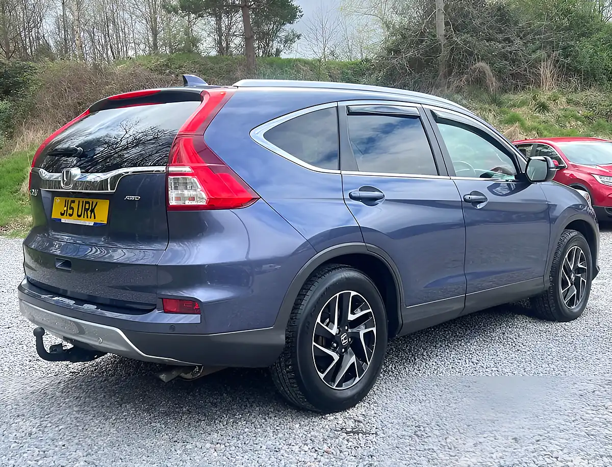 Used 2017 Honda Cr-V Se+ Twilight Blue - Interior and Exterior details 3
