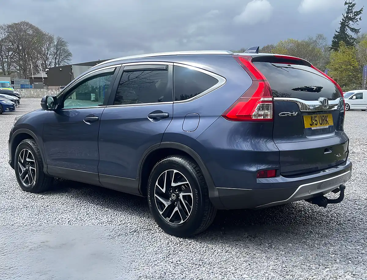 Used 2017 Honda Cr-V Se+ Twilight Blue - Interior and Exterior details 5