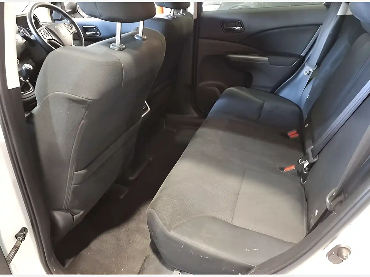Used 2017 Honda Cr-V Se+ White - Interior and Exterior details 12