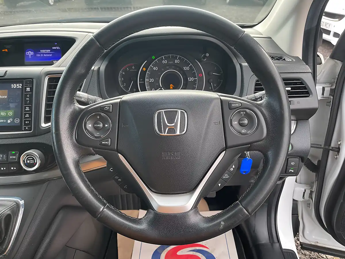 Used 2017 Honda Cr-V Sr White - Interior and Exterior details 8