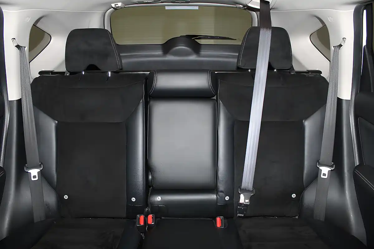 Used 2017 Honda Cr-V Sr White - Interior and Exterior details 18