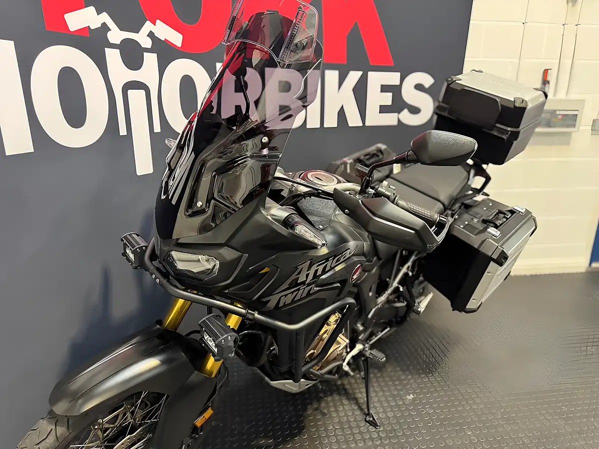 Used 2017 Honda CRF1000L Africa Twin - Interior and Exterior details 15