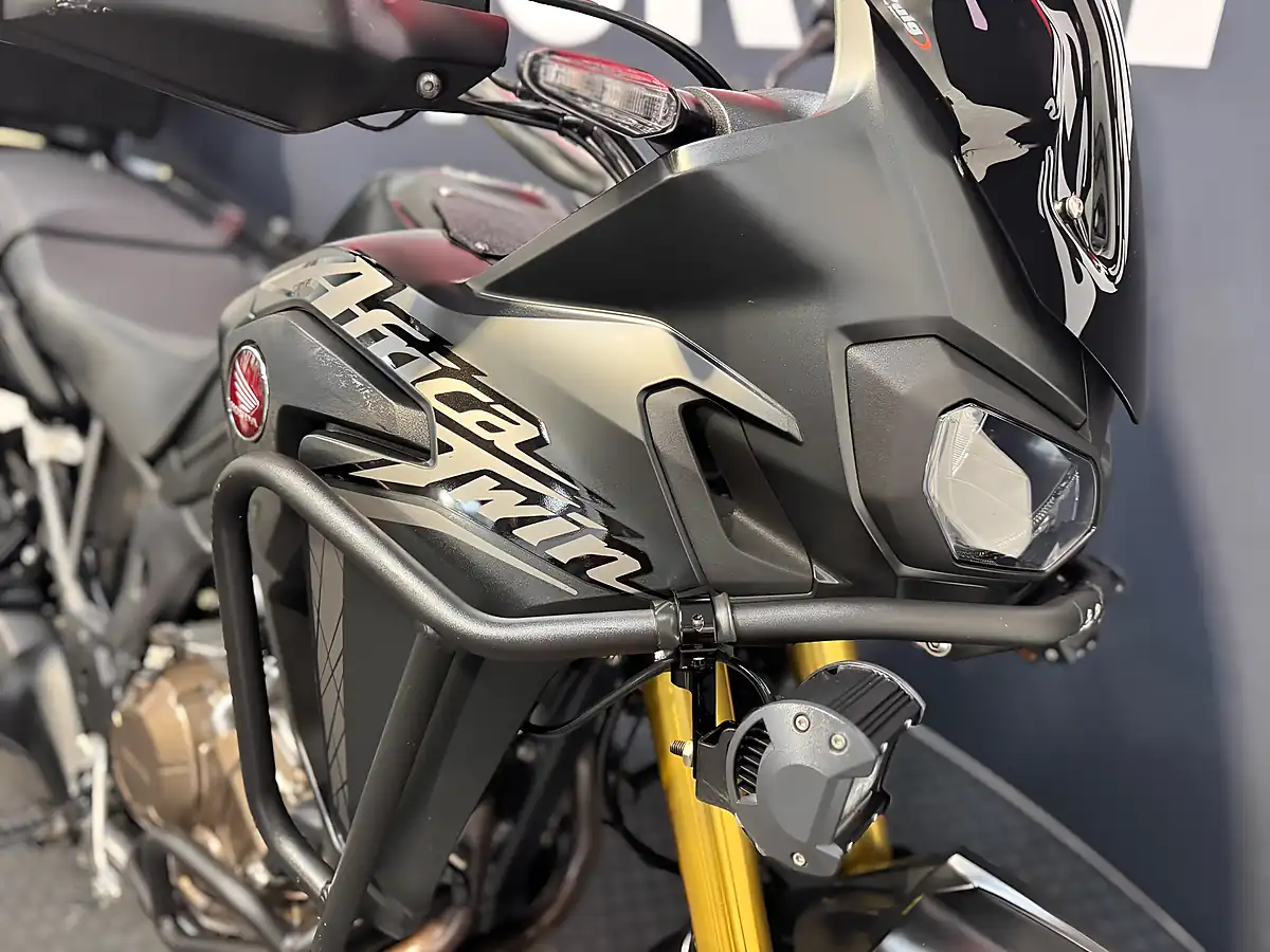 Used 2017 Honda CRF1000L Africa Twin - Interior and Exterior details 9