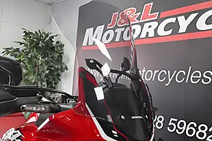 Used 2017 Honda CRF1000L Africa Twin Red - Interior and Exterior details 10