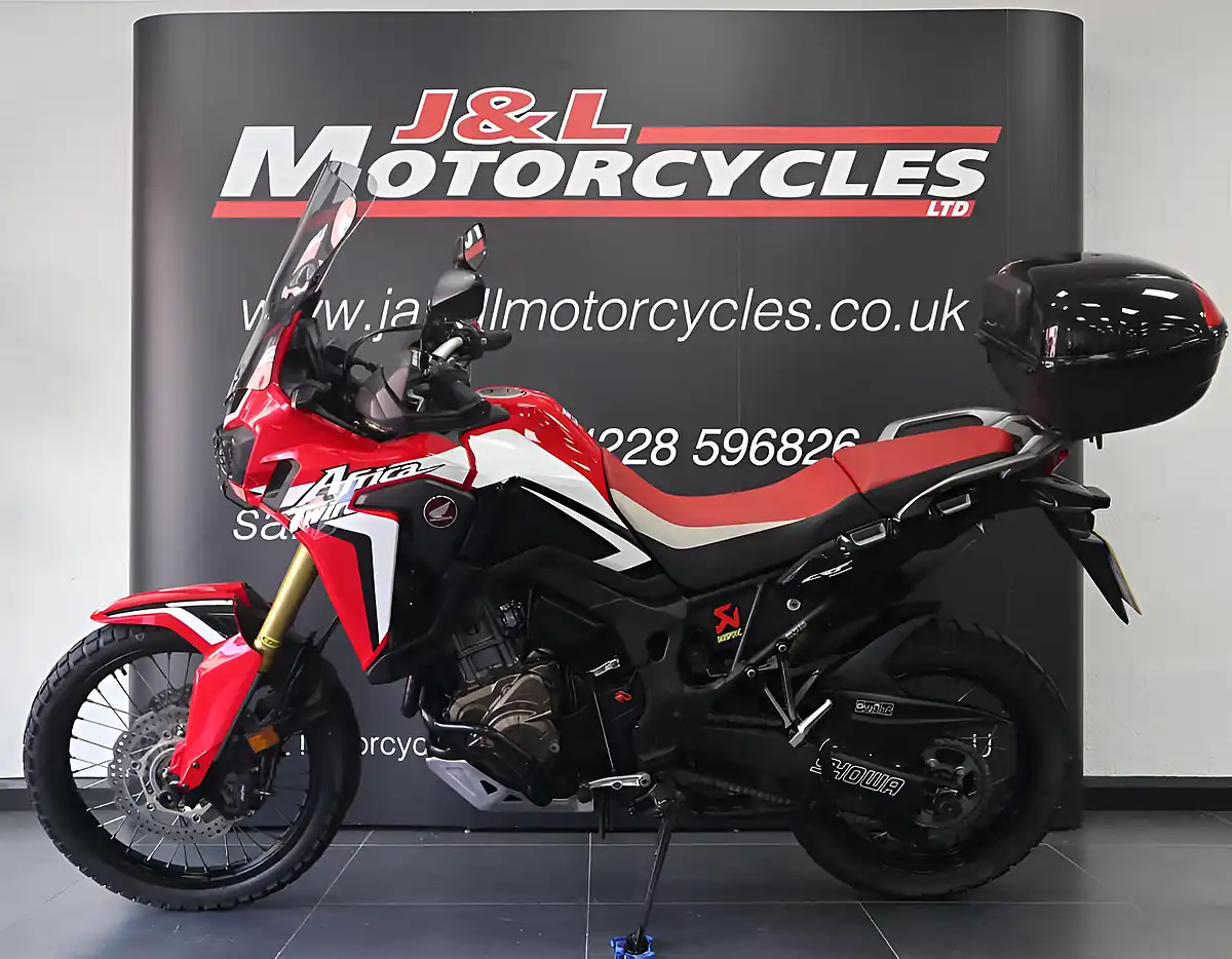 Used 2017 Honda CRF1000L Africa Twin Red - Interior and Exterior details 6
