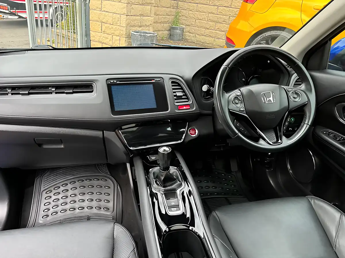 Used 2017 Honda Hr-V Ex Blue - Interior and Exterior details 11