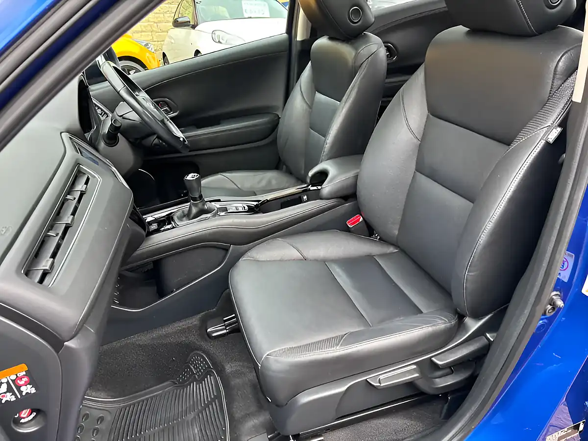 Used 2017 Honda Hr-V Ex Blue - Interior and Exterior details 12