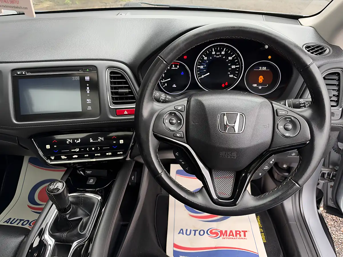Used 2017 Honda Hr-V Ex Silver - Interior and Exterior details 13
