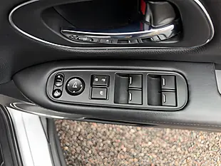 Used 2017 Honda Hr-V Ex Silver - Interior and Exterior details 18