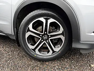 Used 2017 Honda Hr-V Ex Silver - Interior and Exterior details 3